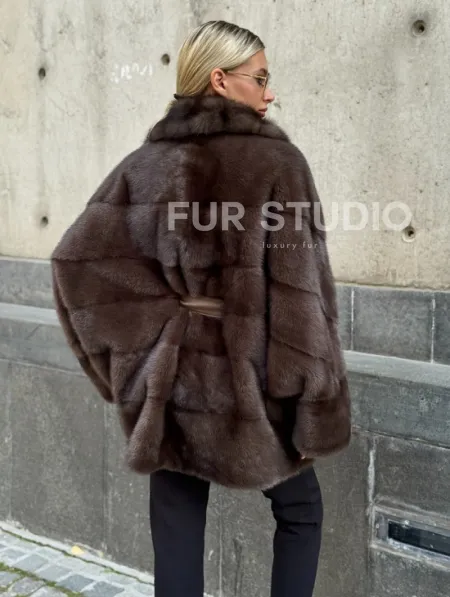 Полушубок норковый женский с воротником куница - фото 7