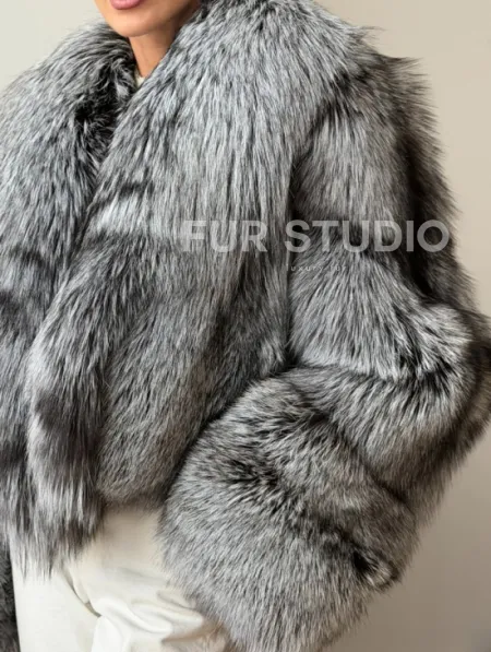 Кроп-полушубок с шалевым воротником из чернобурки - фото 2