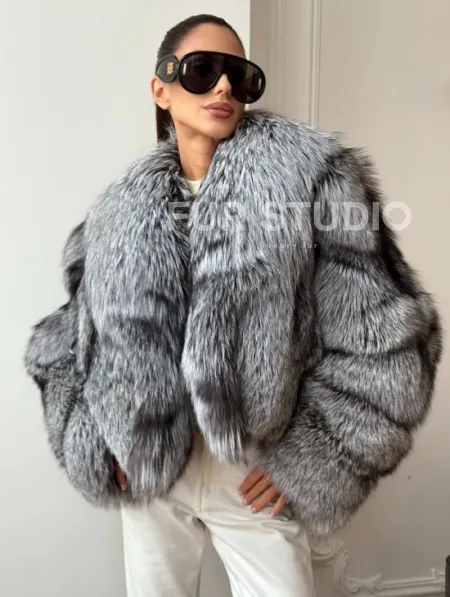 Кроп-полушубок с шалевым воротником из чернобурки - фото 0