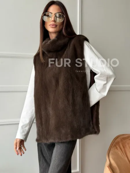 Норковая манишка коричневого цвета - фото 8