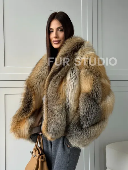 Женская шуба из лисьего меха Golden Edged Fox - фото 0