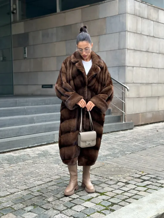 Шуба из меха норки английский воротник - цвет соболь - фото 10