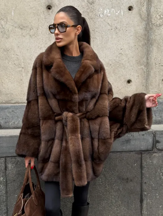 Полушубок из меха норки Brown Velvet, английский воротник фасон - летучая мышь - фото 0