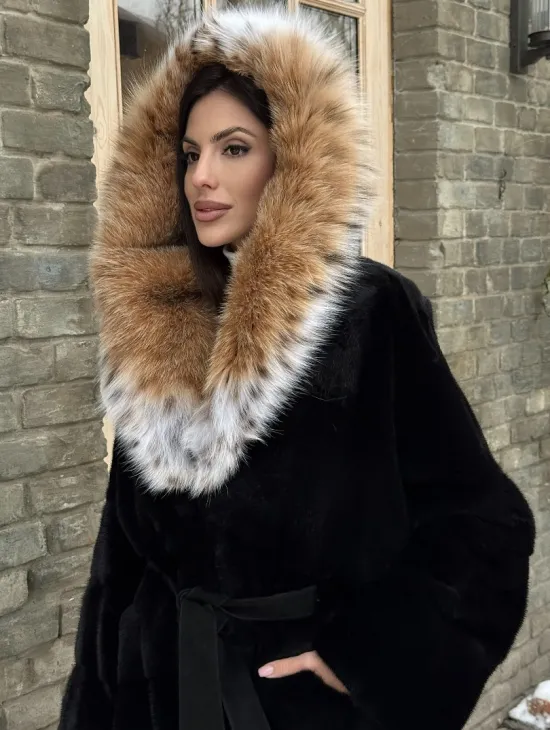 Черная длинная шуба из норки с капюшоном из меха рыси - фото 2