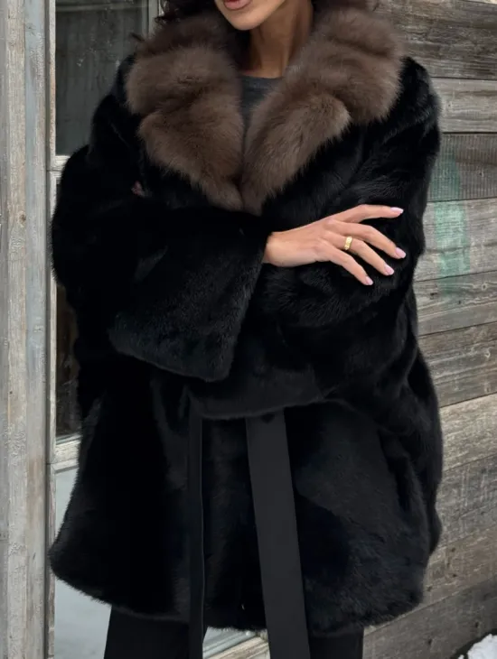 Черная шуба из норки с английским воротником из куницы - фото 1