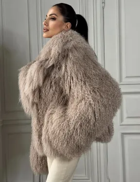 Шуба из меха ламы «Пломбир» с английским воротником - фото 3