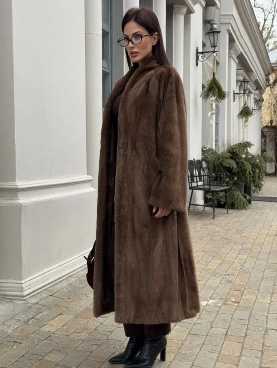 Натуральная шуба пастель из скандинавской норки SAGA FURS SUPERIOR - фото 2