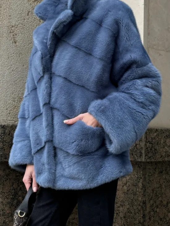 Короткая норковая шуба в цвете джинс с английским воротником - фото 4