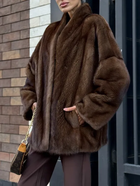 Модная шуба из норки 2025 - фото 2