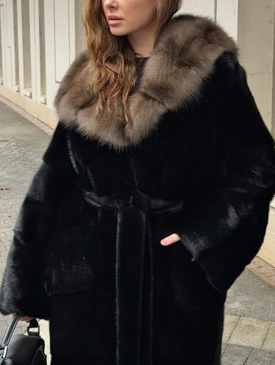 Длинная норковая шуба - кимоно с капюшоном куница - фото 1