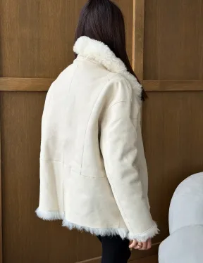 Светлая женская двухсторонняя дубленка - фото 8