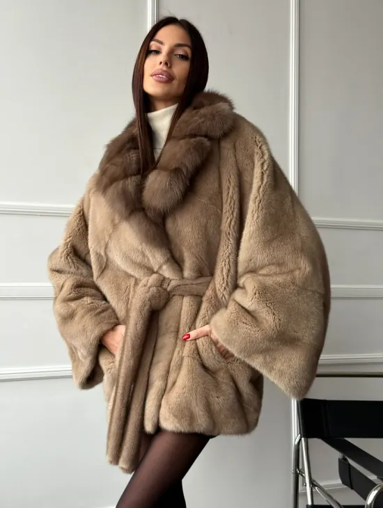 Pastel шуба летучая мышь - воротник куница - фото 10