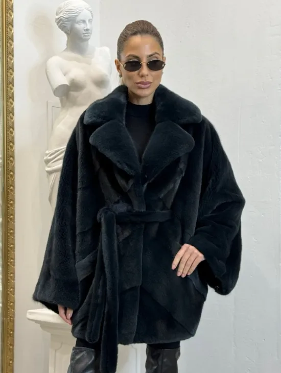 Шуба летучая мышь английский воротник, паркет мех NAFA - цвет черный изумруд - фото 0